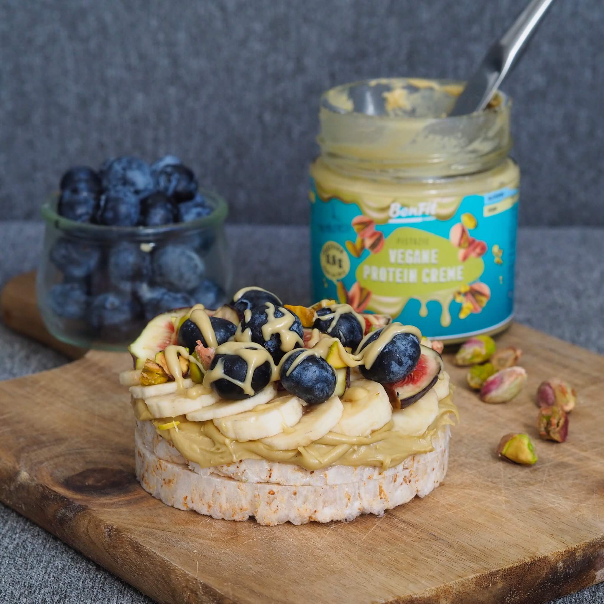 Reiswaffeln Snack mit Pistazien Creme