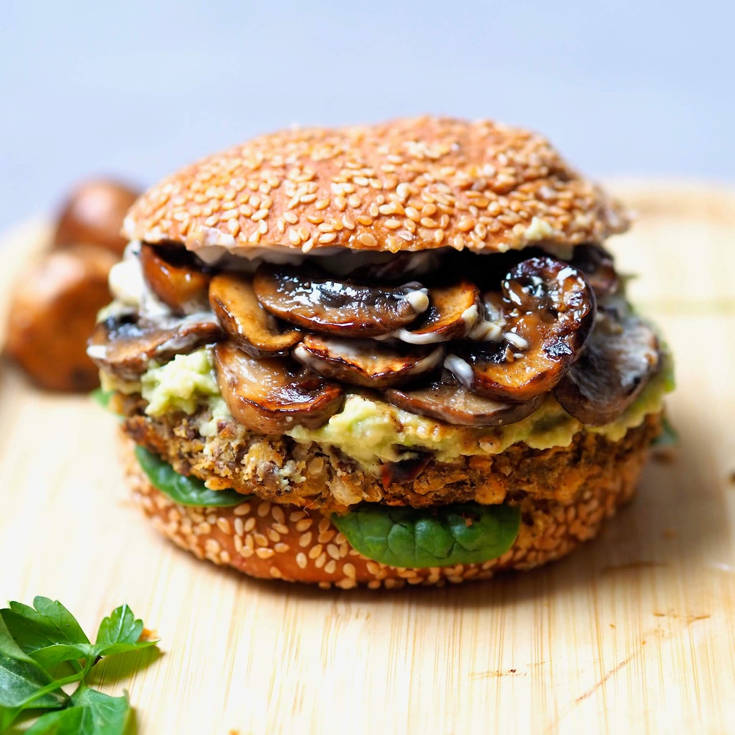 Veganer Burger mit Bohnen Patty